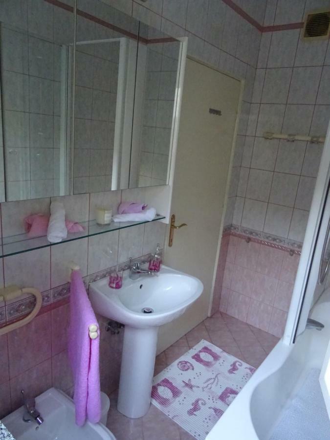 Apartman Iris S Terasom ริเยกา ภายนอก รูปภาพ