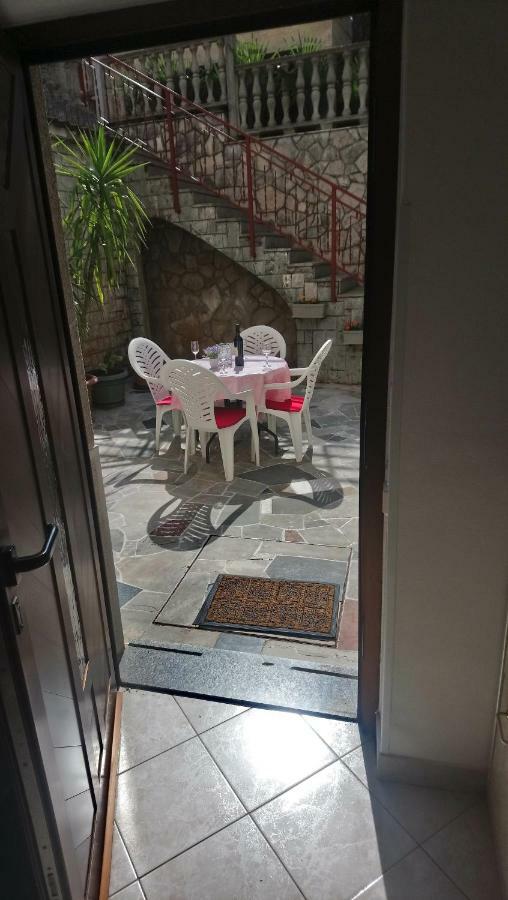 Apartman Iris S Terasom ริเยกา ภายนอก รูปภาพ